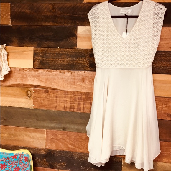 Johnny Was Dresses & Skirts - Love and liberty cream lace dress